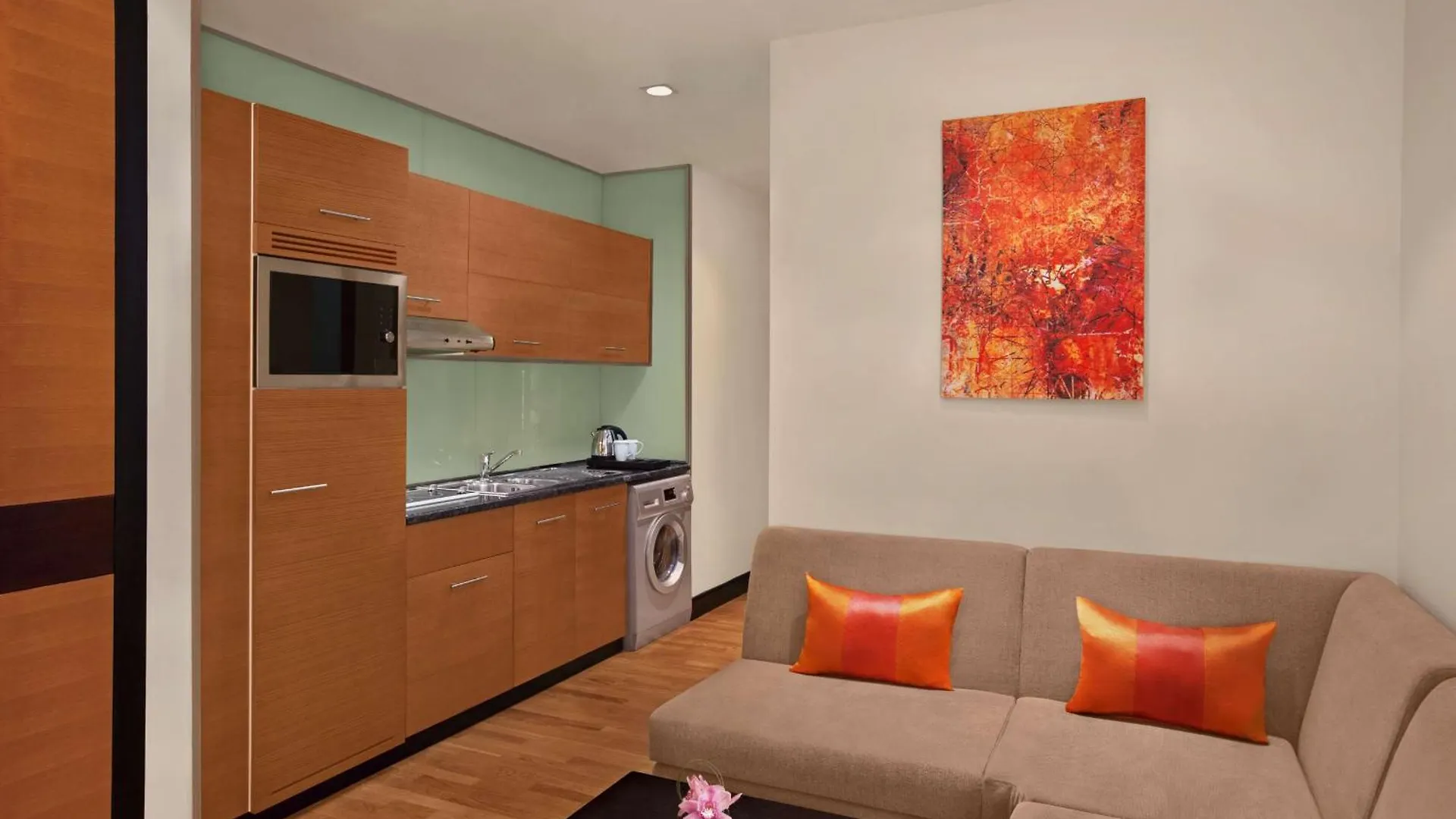 Doubletree By Hilton Hotel And Residences Dubai - Al Barsha 4*,